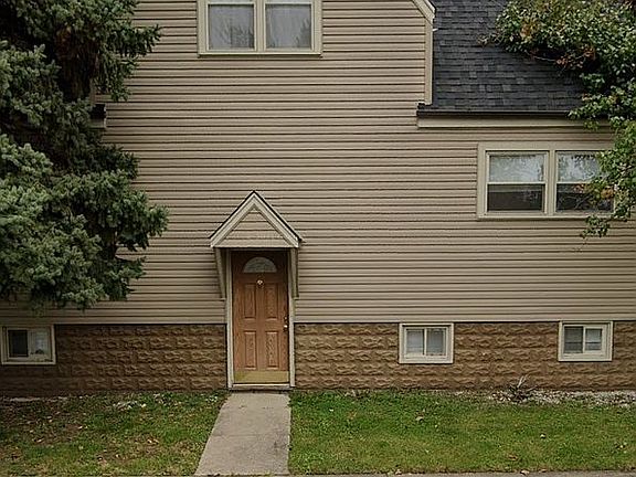 4th image of 5649 W 87th Pl