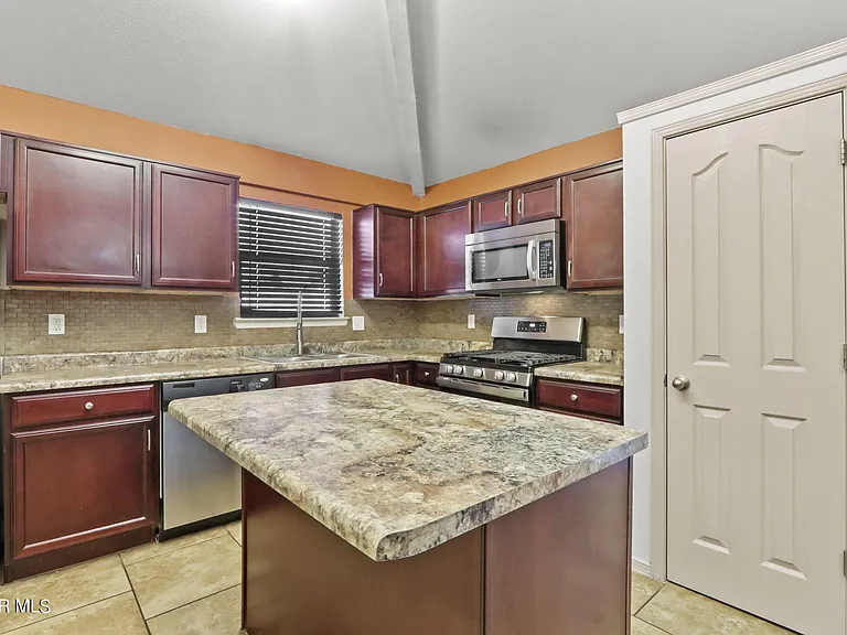14438 Miguel Terrazas Dr — Photo 10