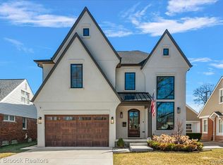 2438 Evergreen Dr, Royal Oak, MI 48073