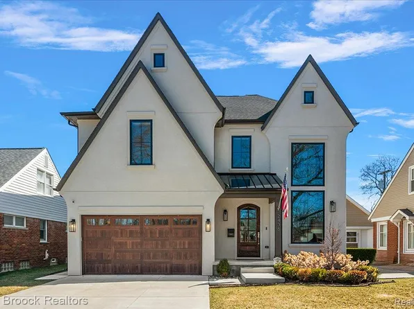 2438 Evergreen Dr, Royal Oak, MI 48073