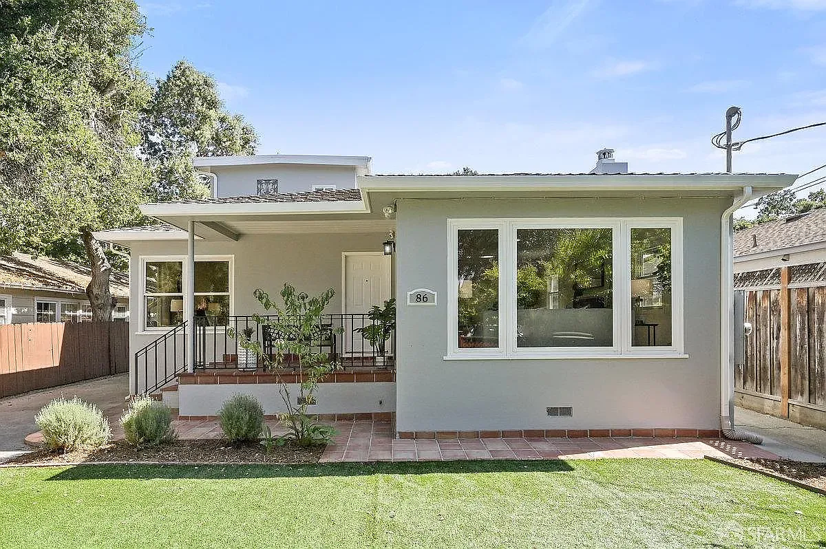 3 bed, 1940 sqft, $8,800 — Photo 1