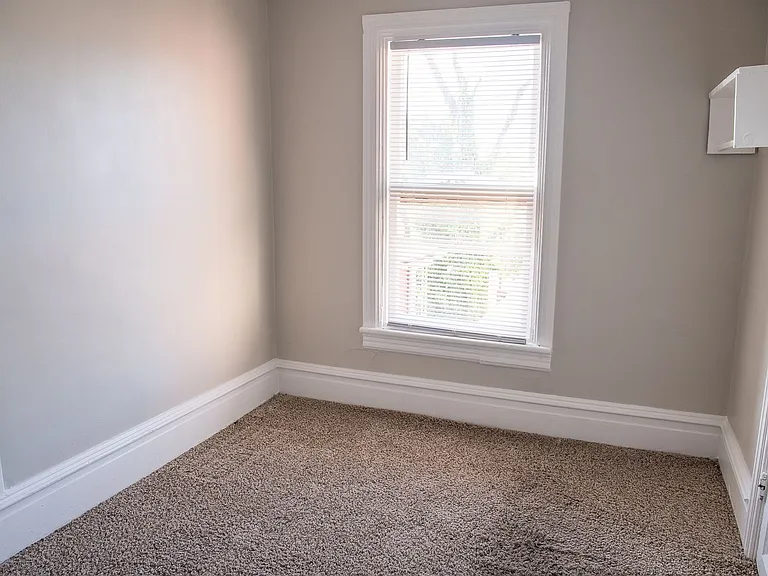 307 Muench St — Photo 24