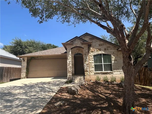 2020 Meadow View Dr, San Marcos, TX 78666