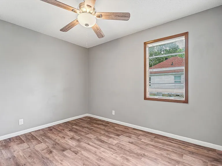 312 W College Ave — Photo 16