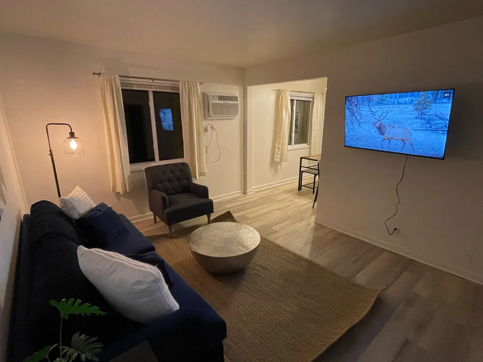 2 bed, 850 sqft, $1,300 — Photo 4