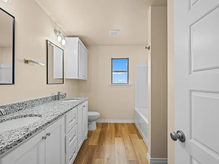 11301 N Cres #2800-A — Photo 15