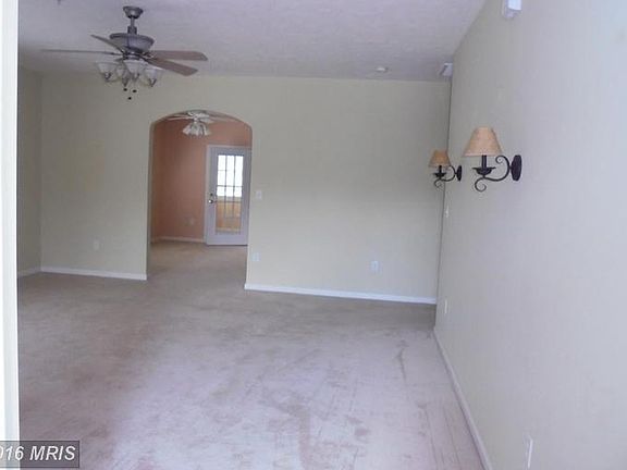 3rd image of 225 Sunbrook Ln