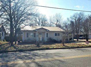 1010 Sutherland Ave, Mena, AR 71953