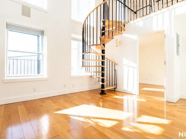 783 Knickerbocker Avenue image 1 of 25