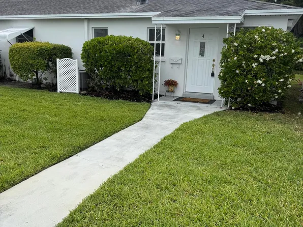 10084 Meridian Way N #4, Palm Beach Gardens, FL 33410