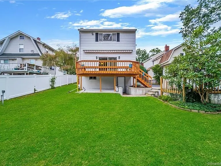 58 Seaview Ave — Photo 16