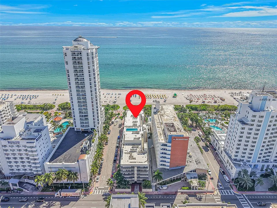 4141 Collins Ave #201