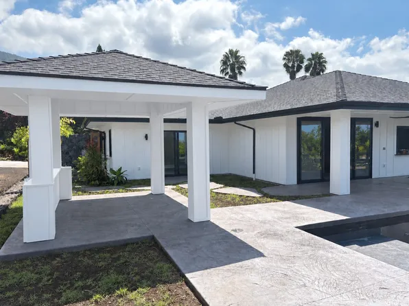 83-5749 Kanele St, Captain Cook, HI 96704