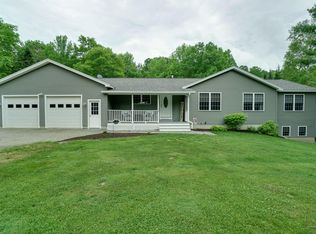 18 Rowe Ln, Oakland, ME 04963