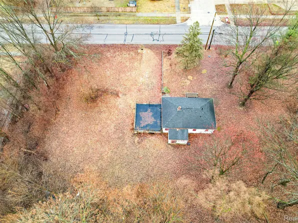 816 S Schuman St, Westland, MI 48186