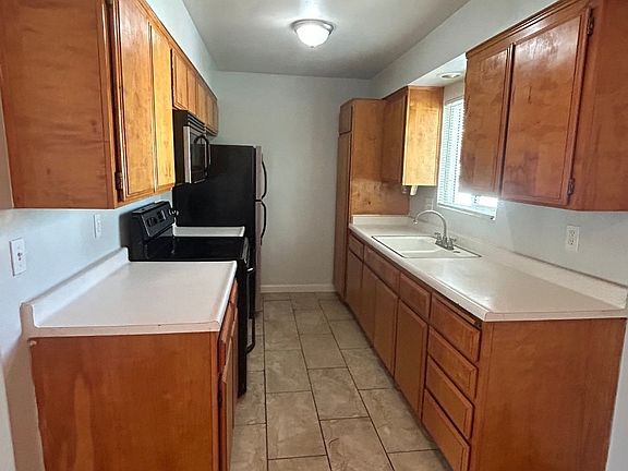 4th image of 68070 Club Circle Dr APT D