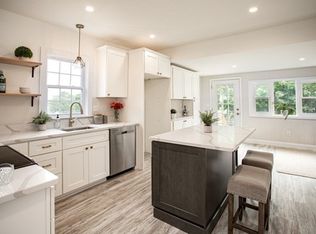 185 4th St, Somerset, MA 02726