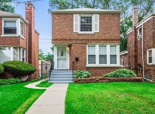 9019 S Clyde Ave, Chicago, IL 60617