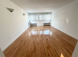 56-24 188st Fresh Mdw, Fresh Meadows, NY 11365