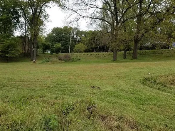 50 Vilas St, Leavenworth, KS 66048