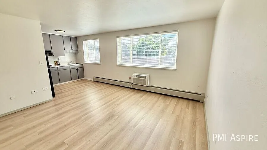 2 bed, 1.0 bath, 800 sqft, $1,299 — Photo 4