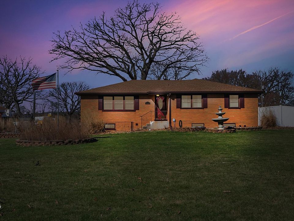 1st image of 3230 N Glenn Rd