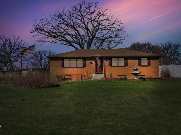 3230 N Glenn Rd, Bourbonnais, IL 60914