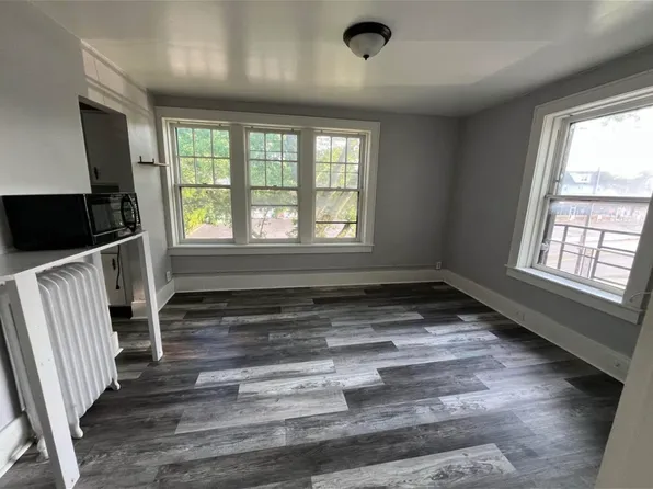 724 Blossom Rd APT 2, Rochester, NY 14610