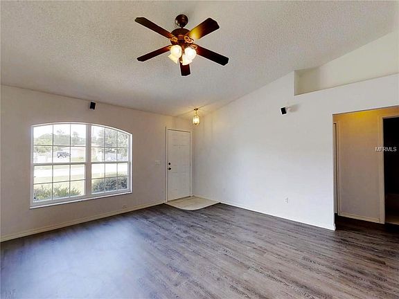 2nd image of 1526 Kelvin Ave
