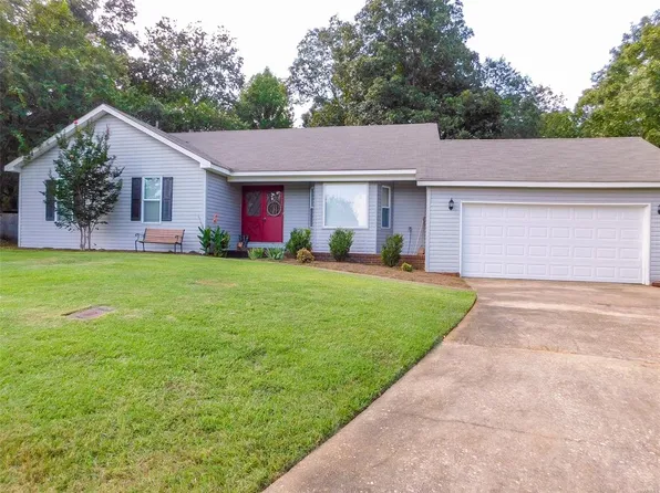 335 Cotton Blossom Rd, Millbrook, AL 36054