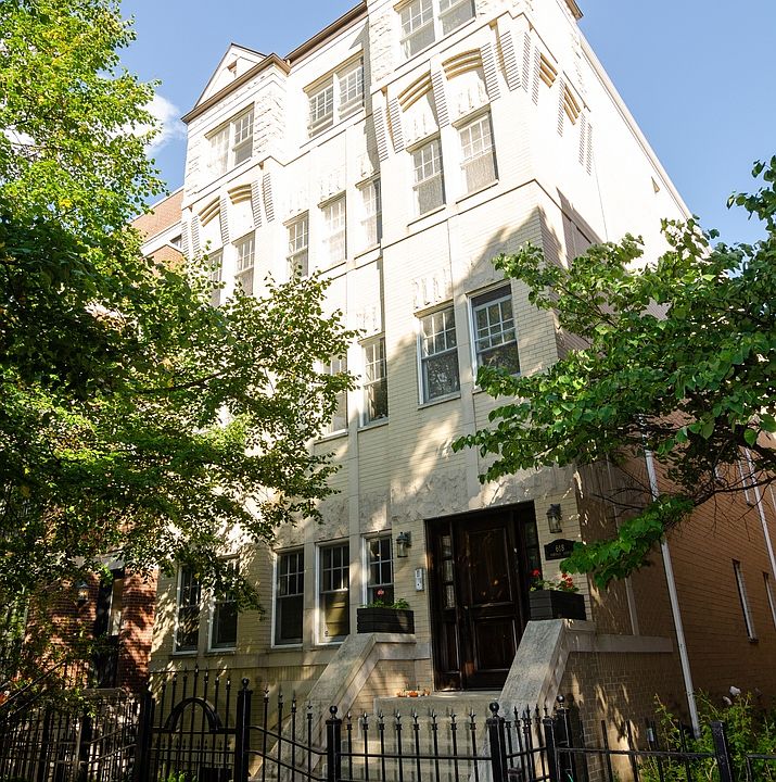 1st image of 618 W Oakdale Ave APT 3