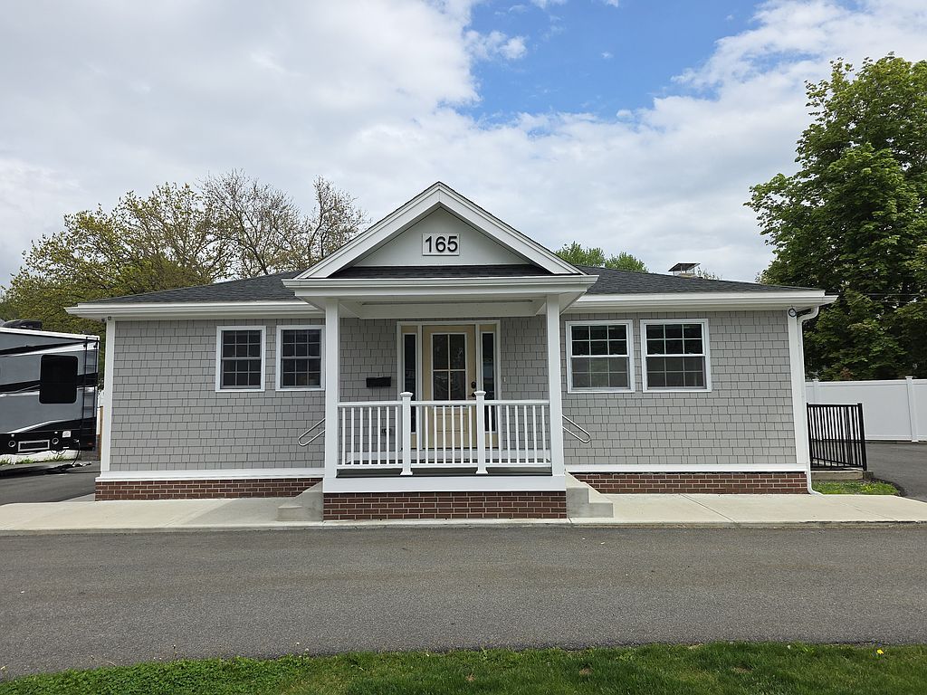 165 Garfield Ave - Property Image