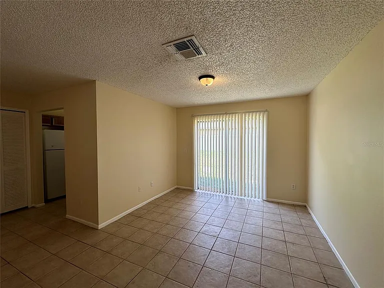 1820 Bonneville Dr #1820 — Photo 6