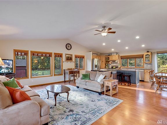 5th image of 18357 Kippola Ln NW