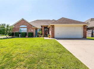 1001 Carlin Ln, Burleson, TX 76028