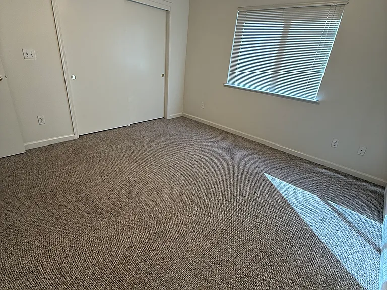 2896 Bright St #2896 — Photo 4
