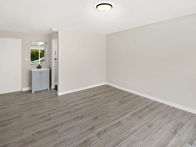 10540 11th Ave NW — Photo 19