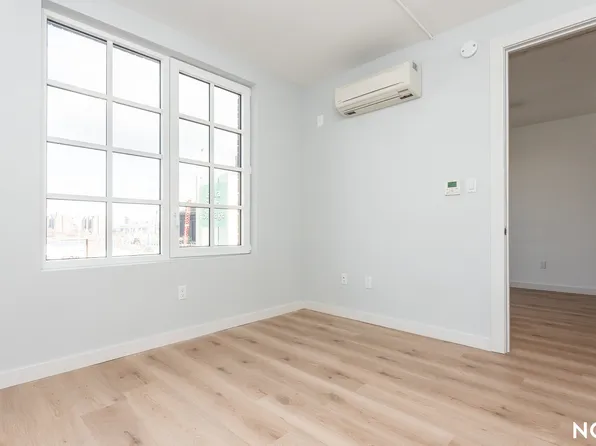 68 Gold Street image 9 of 59