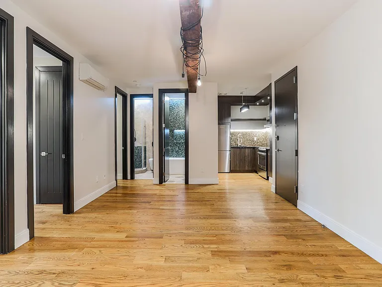 691 Chauncey St #3F — Photo 1