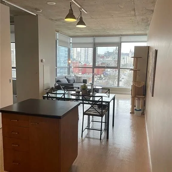 179 George St #707 — Photo 2