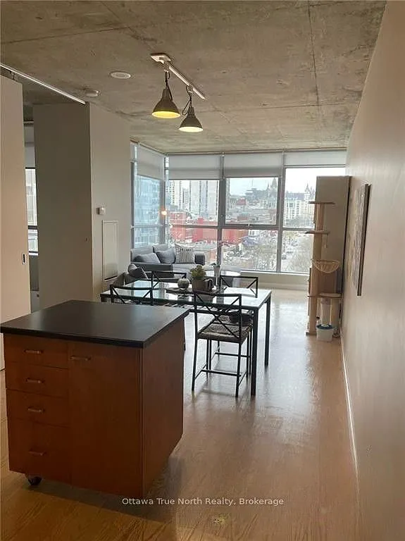 Building Photo - 179 George St #707