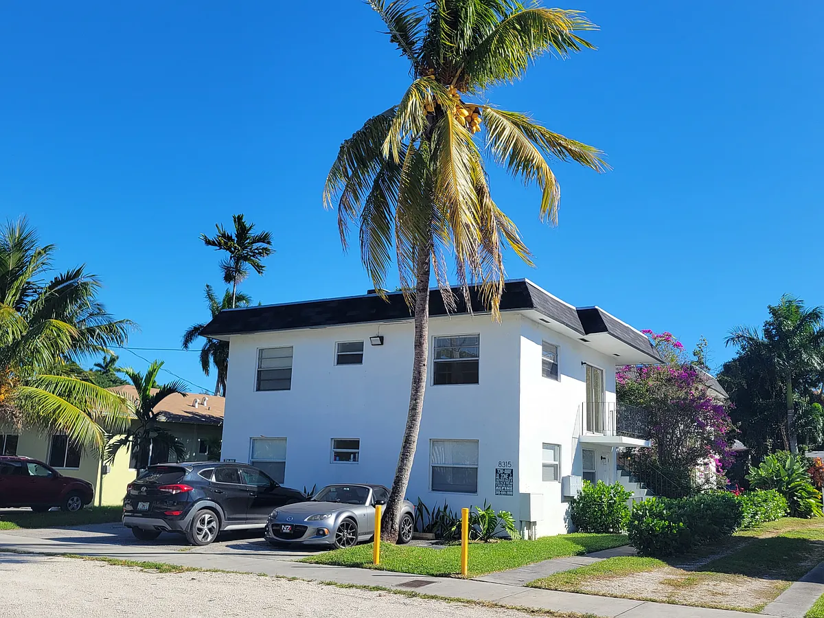 Building Photo - 8315 NE Miami Ct #3