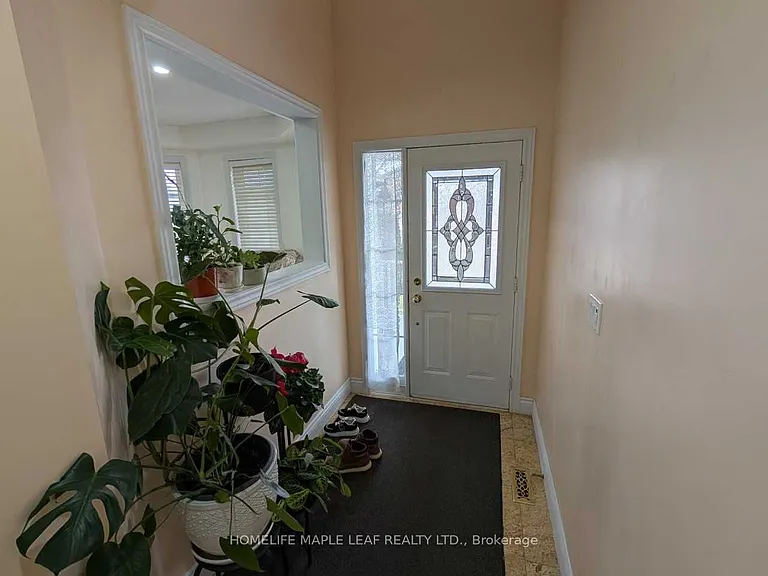 342 Van Kirk Dr — Photo 2