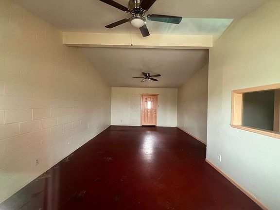 2nd image of 2703 Diaz St