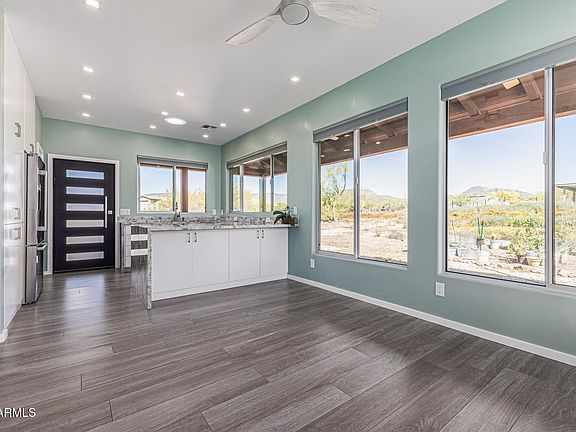 5th image of 1612 E MAGELLAN Drive