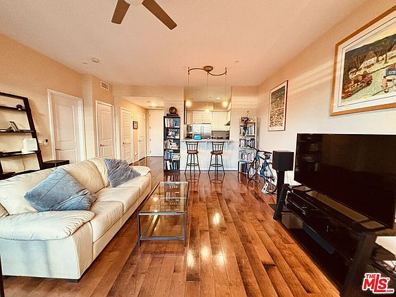 2nd image of 4050 Glencoe Ave APT 309