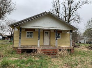 205 N 5th Ave, Fairview, OK 73737