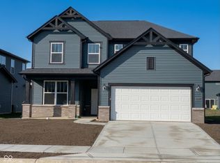 6856 Seabiscuit Rd, Whitestown, IN 46075