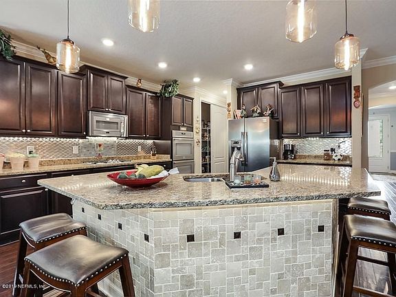2nd image of 64 Privado Ct