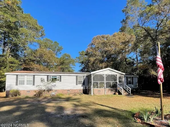 181 Booth Lane, Richlands, NC 28574
